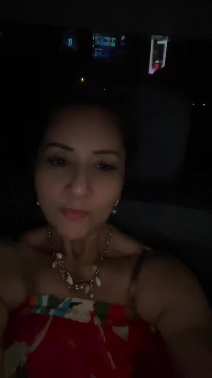@elvia karime