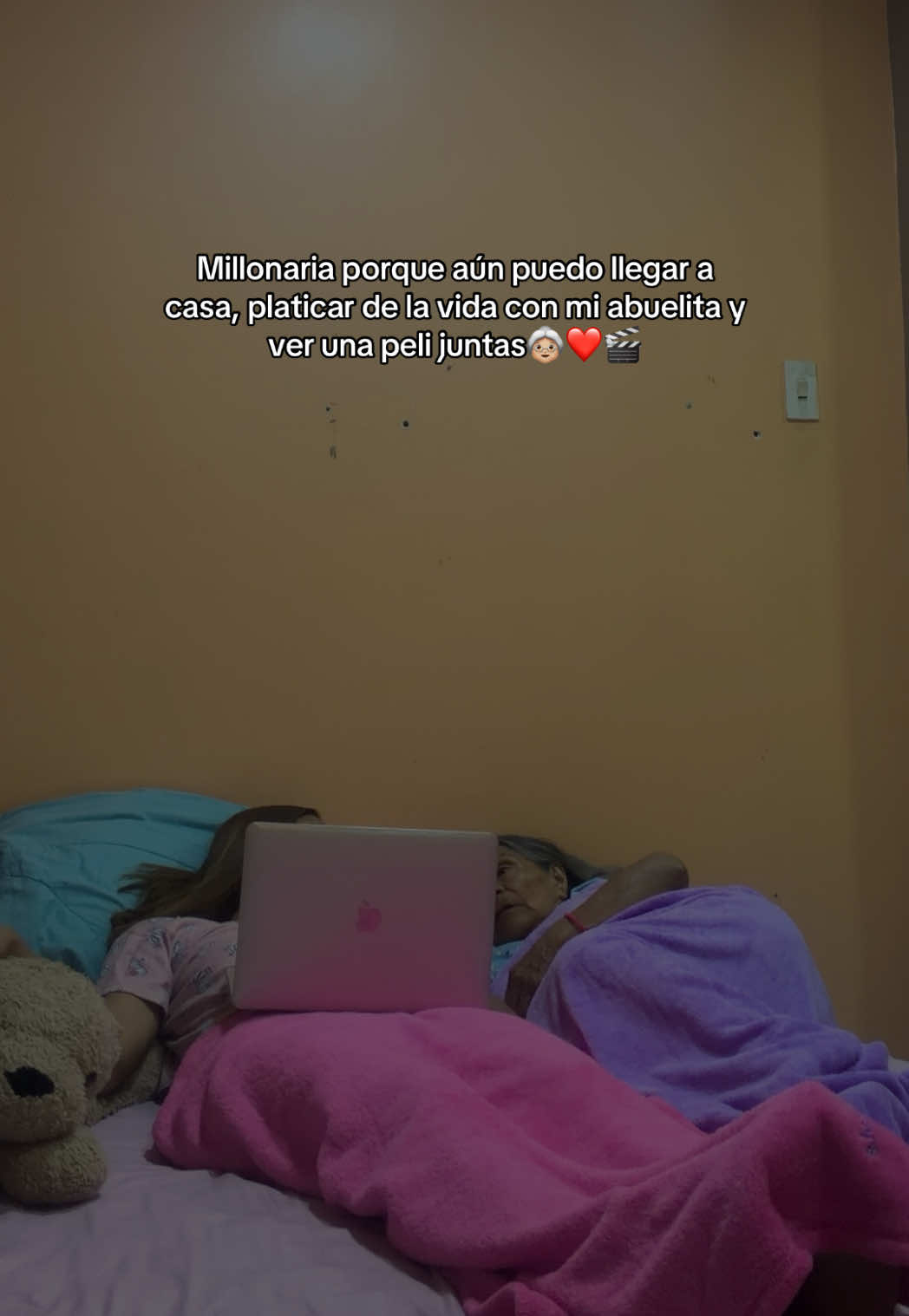 @C O R I🧸