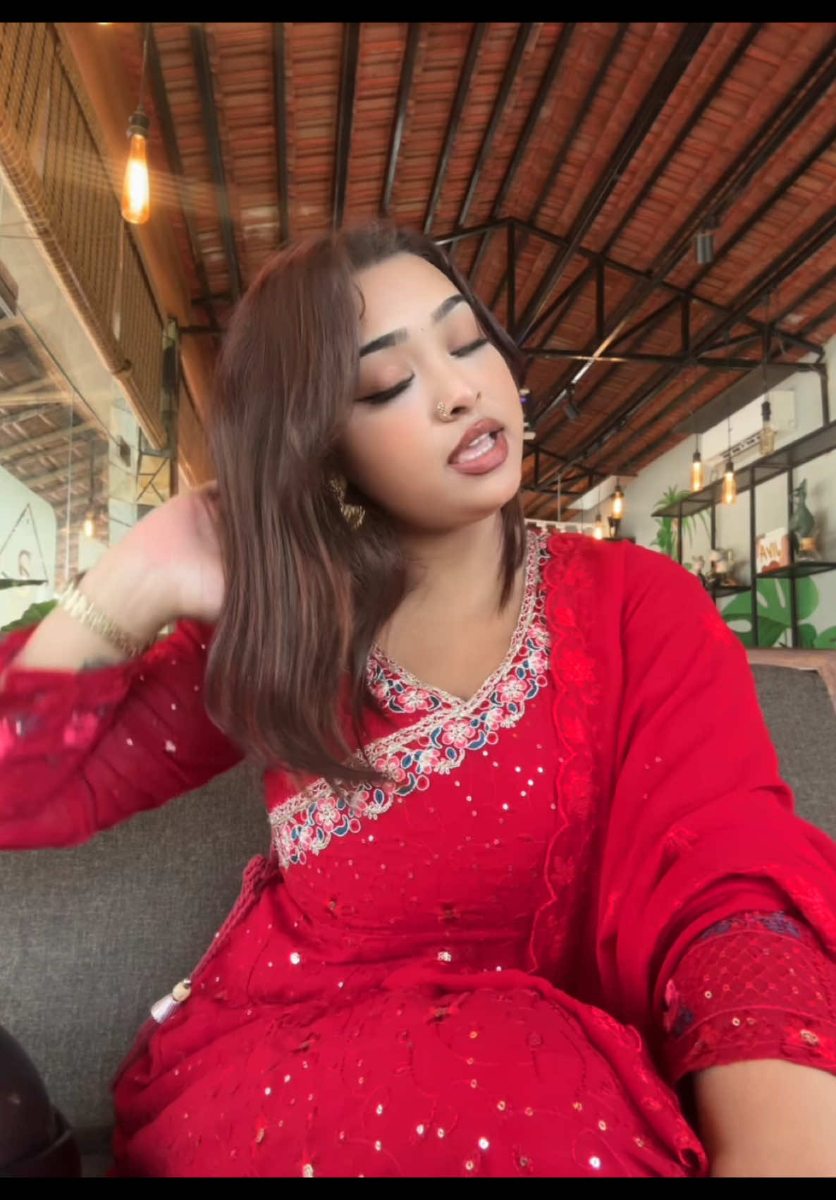 @Roshni Kc