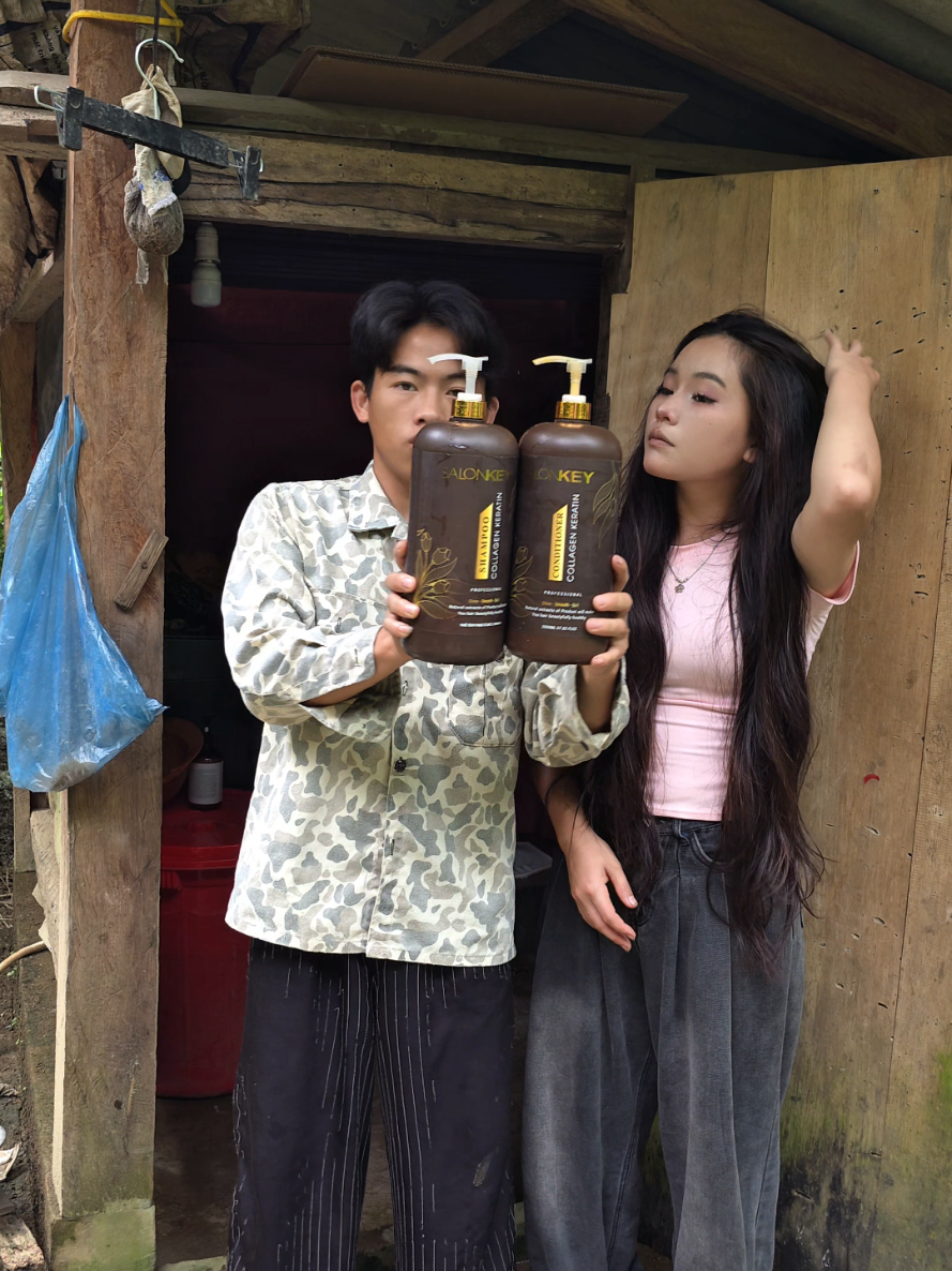 @HO&Agrave;NG VĂN T&Uacute;