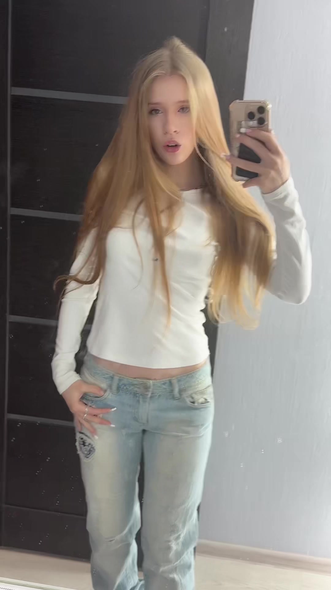 @anaqaudas