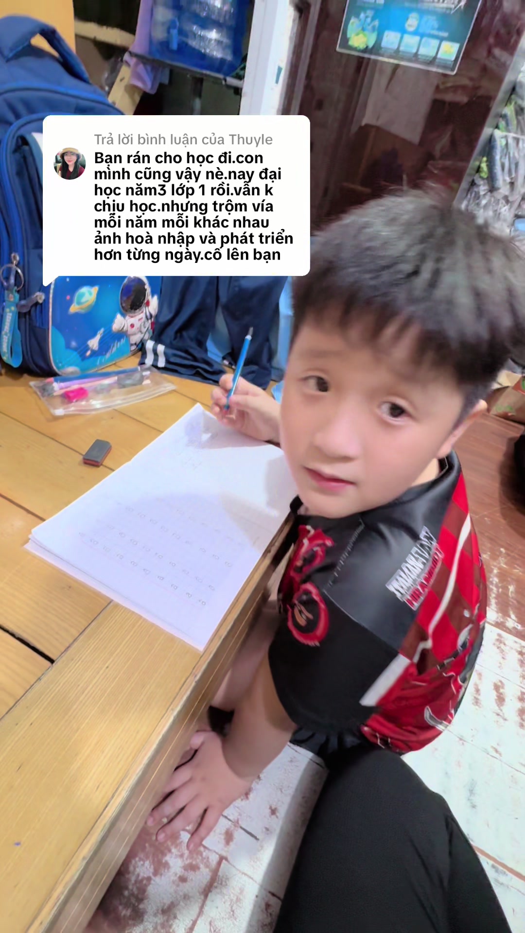 @S&ocirc;c&ocirc;la Trắng