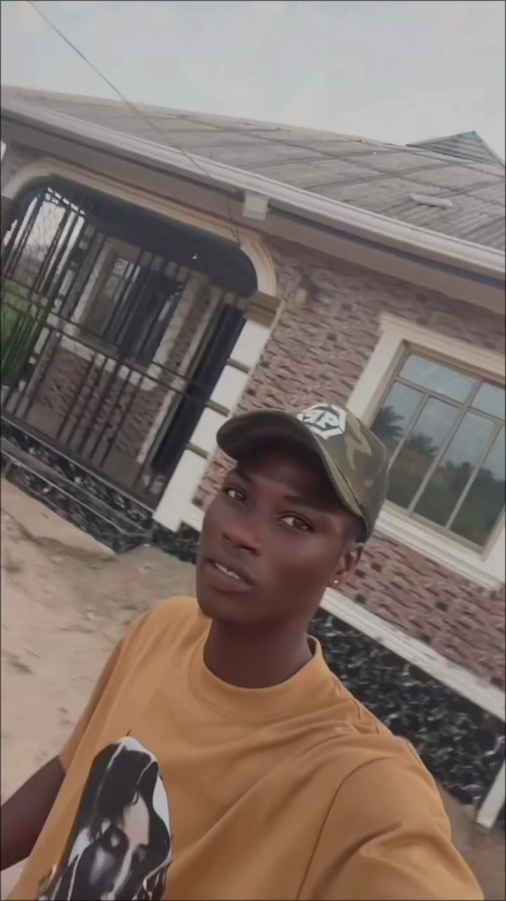 @Mr.AYODEJI