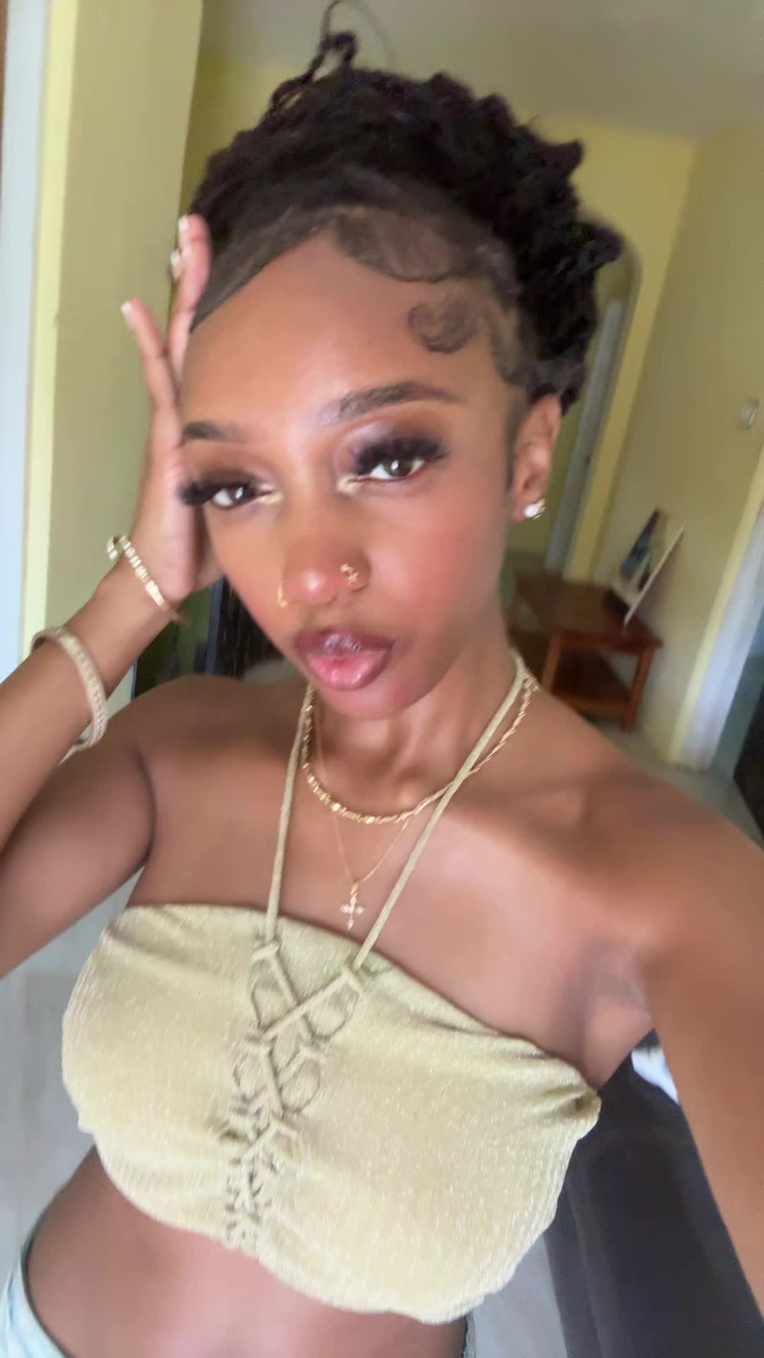 @GABBY <3