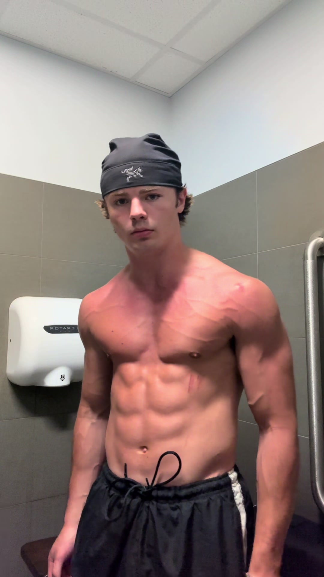 @notcaelen