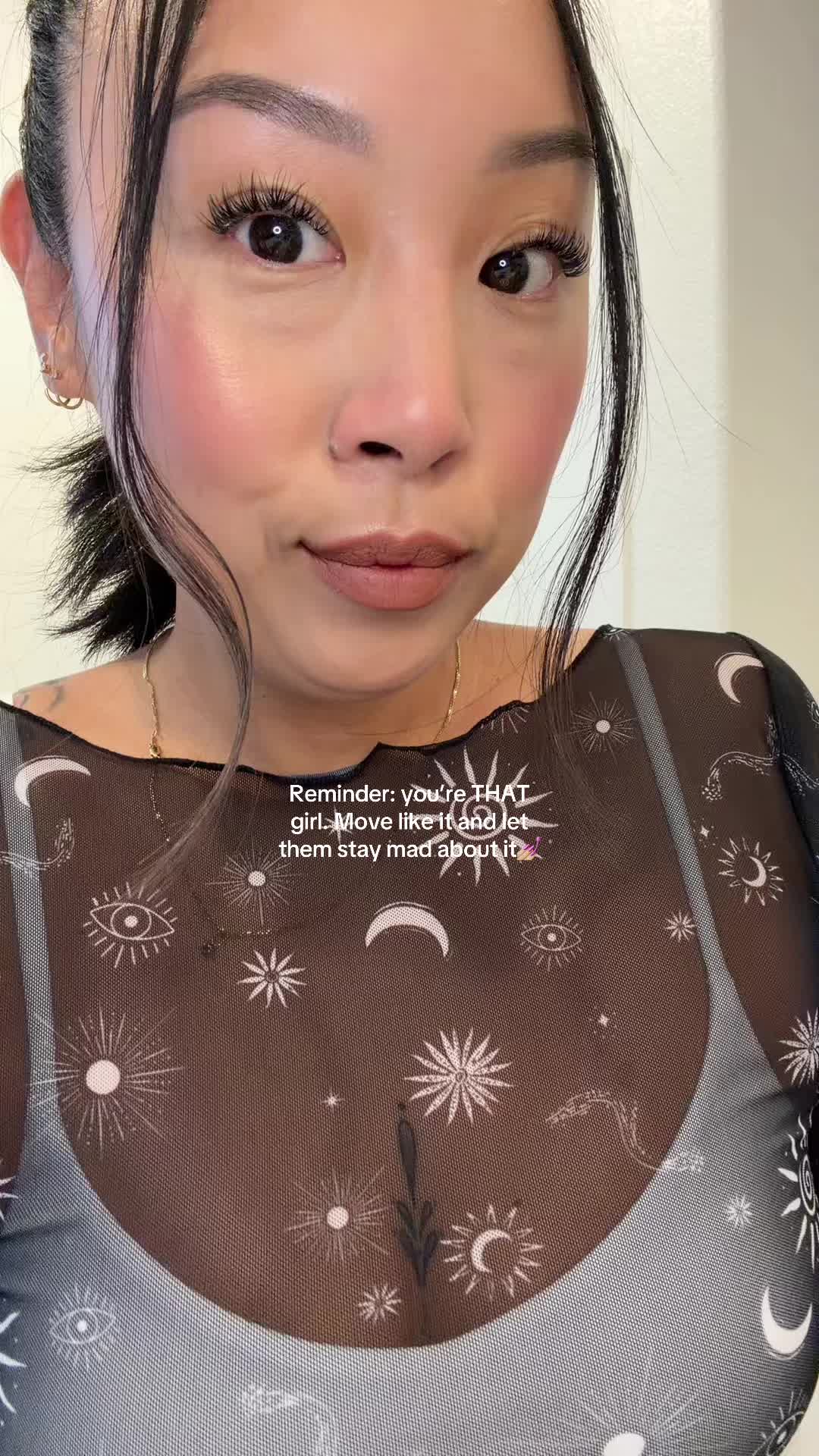 @𝓰𝓲𝓷𝓪 🎀