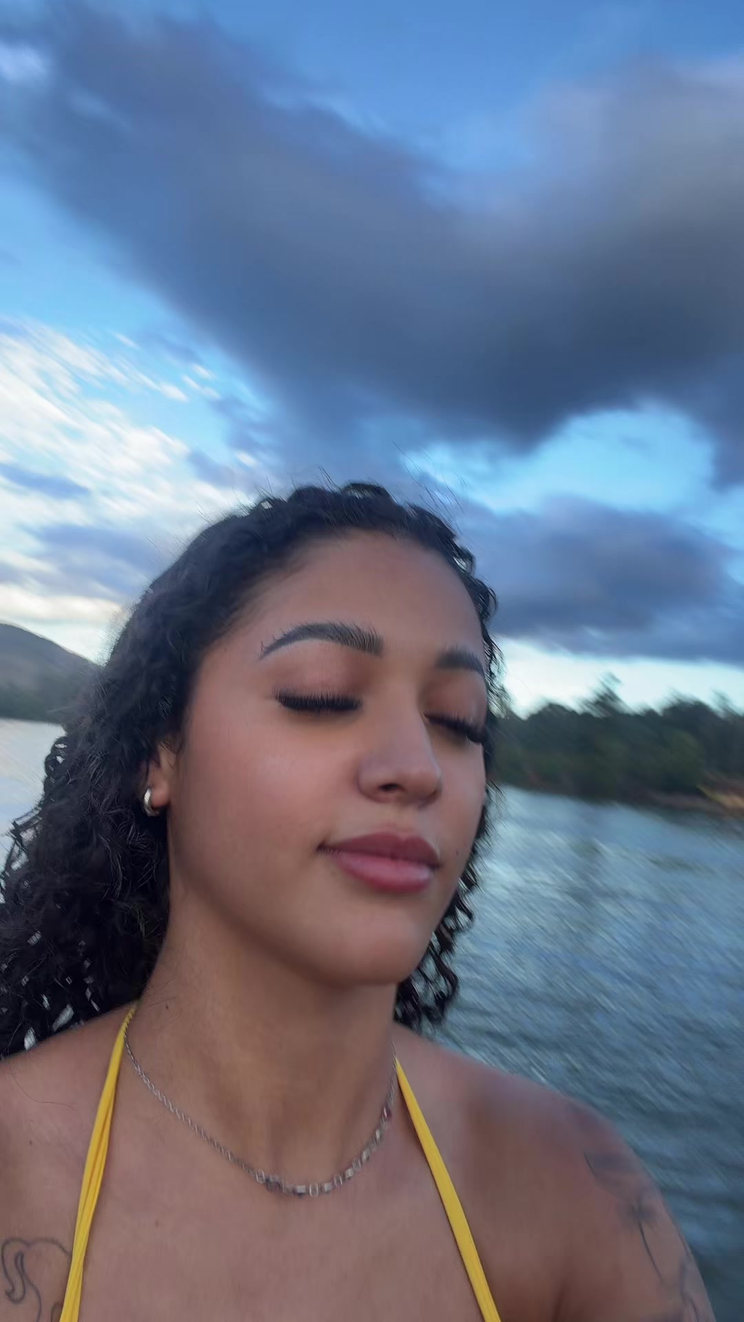 @Ana Carolina