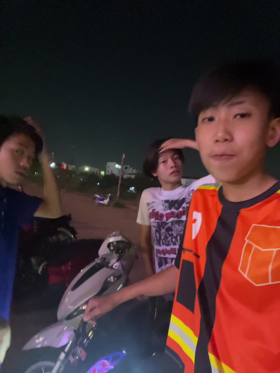 @อมเเตกเเจกล้าน
