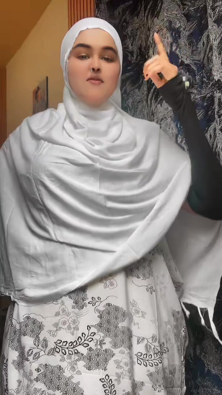 @Queen iftizam 🎀🥀