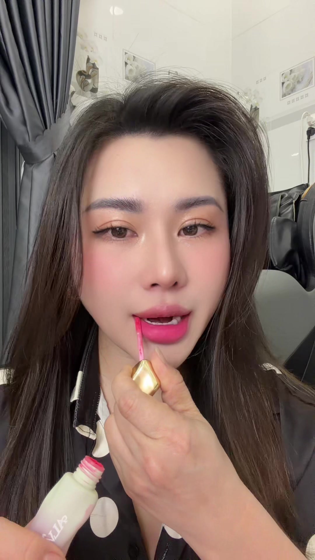 @Ho&agrave;ng Yến