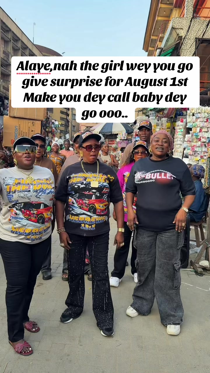 @YourfavouriteMandillasgirl🛍️