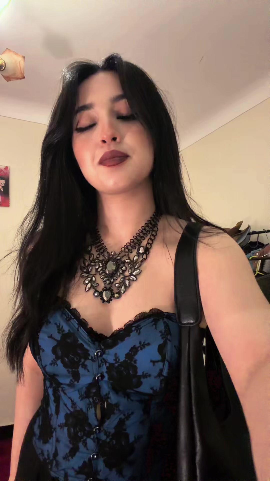 @shadowbloom067