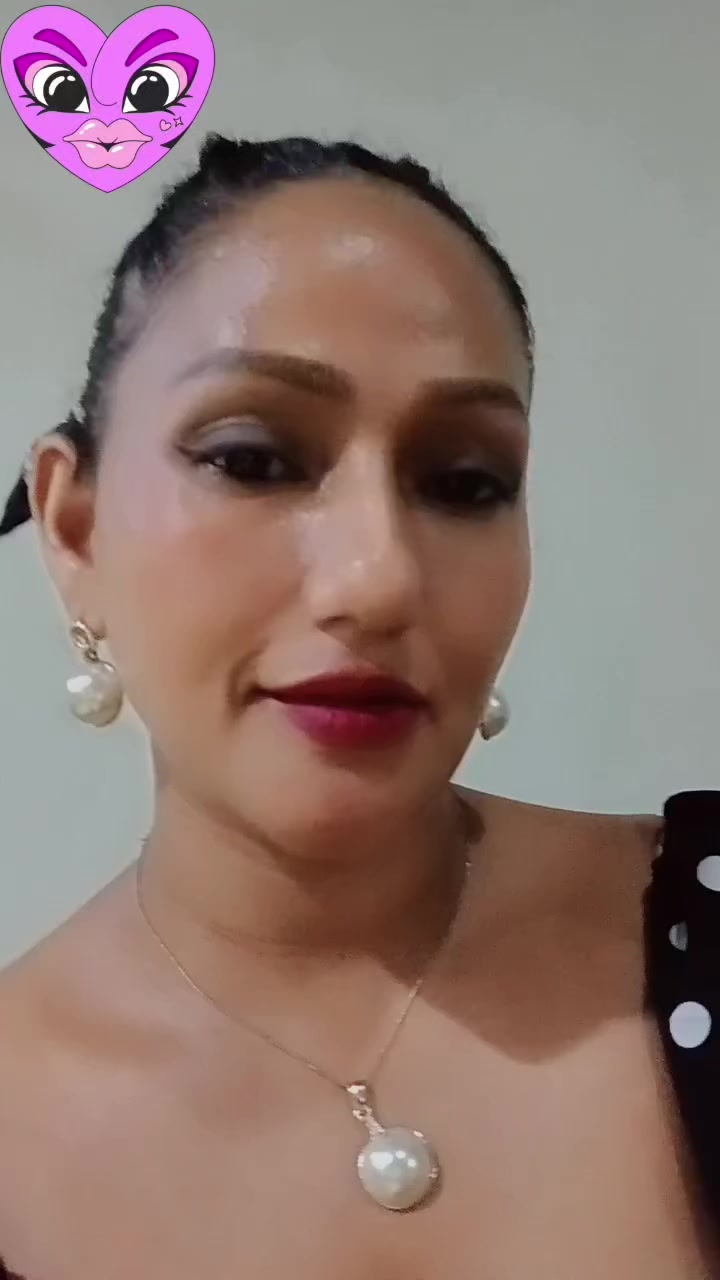@giobaniaespinoza