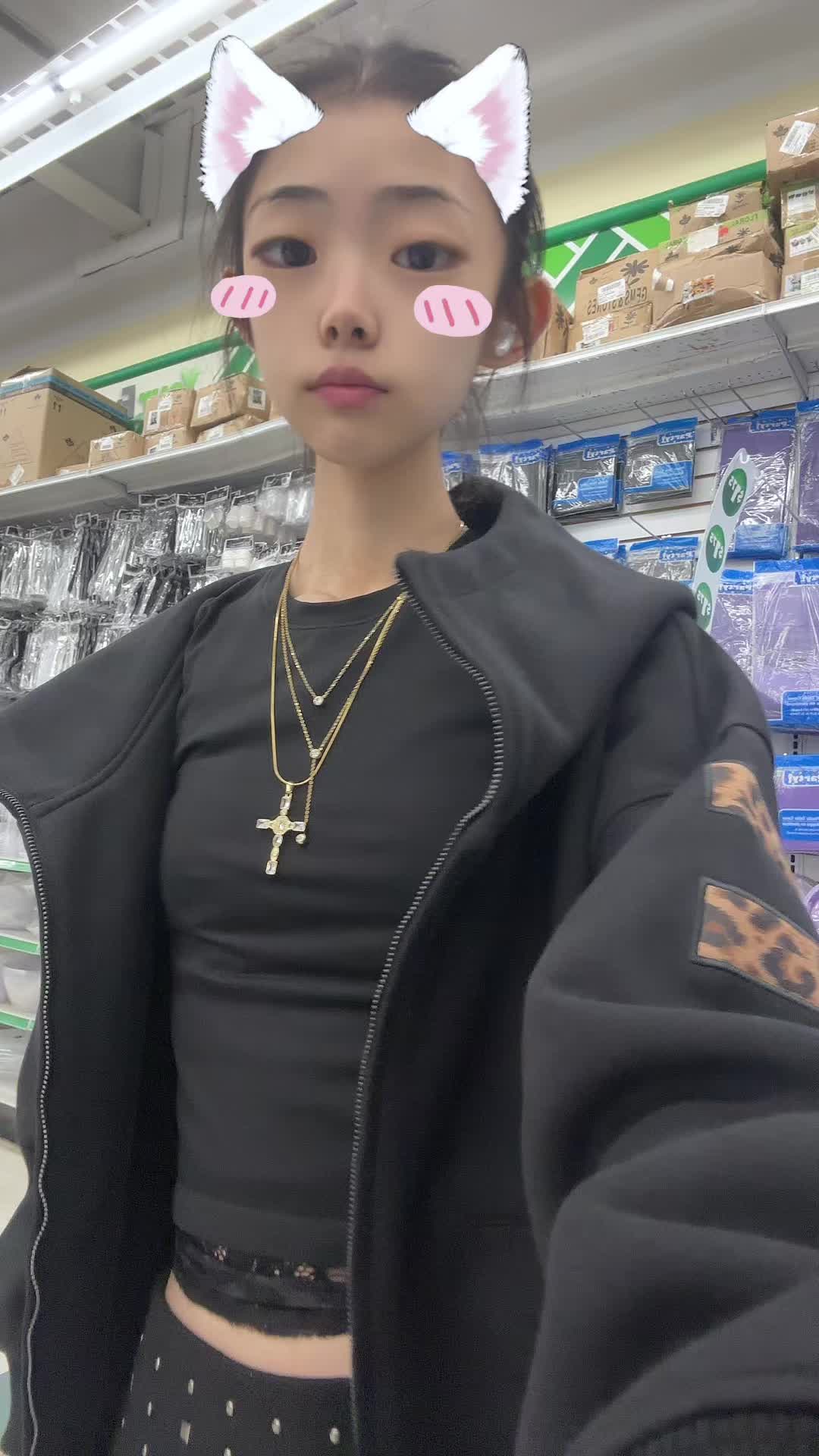@Tuffela