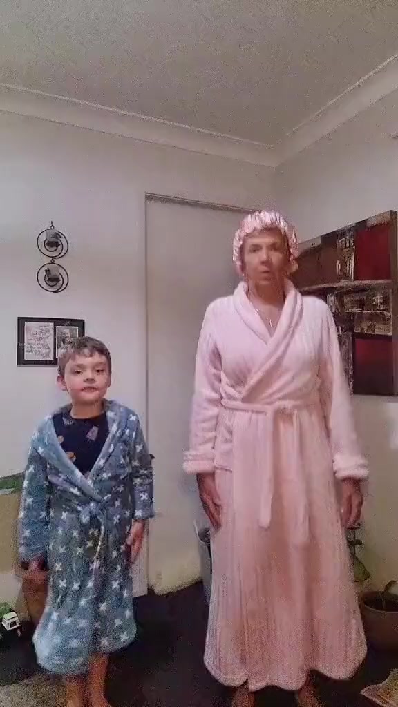 @grooveynannygranny