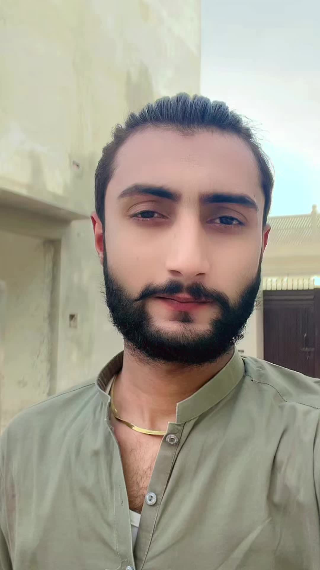 @{ ᗩᗷᗷᗩ$ BaLocH }
