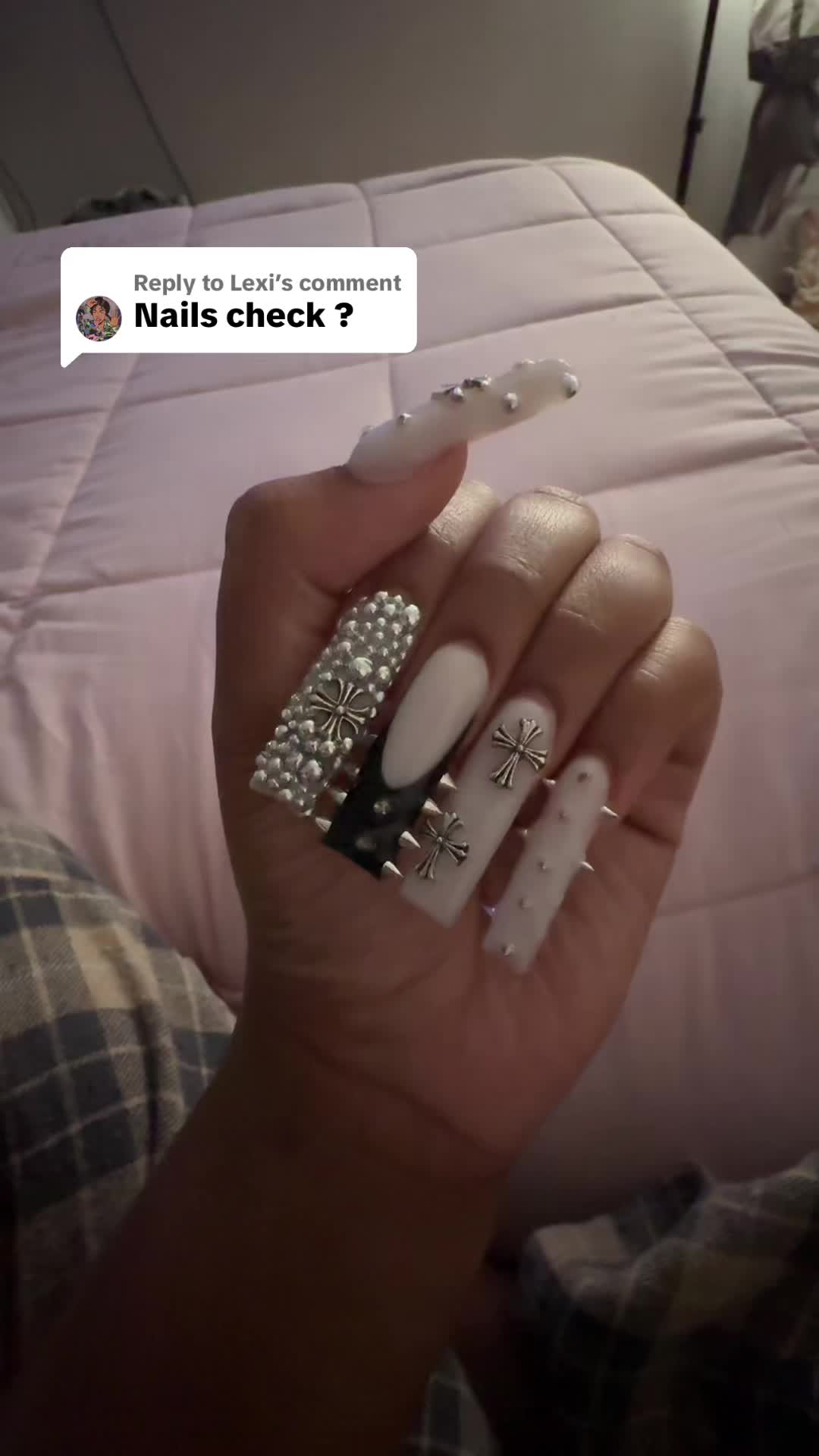 @Kaylalebomb ✨