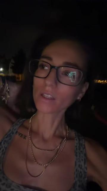 @ella