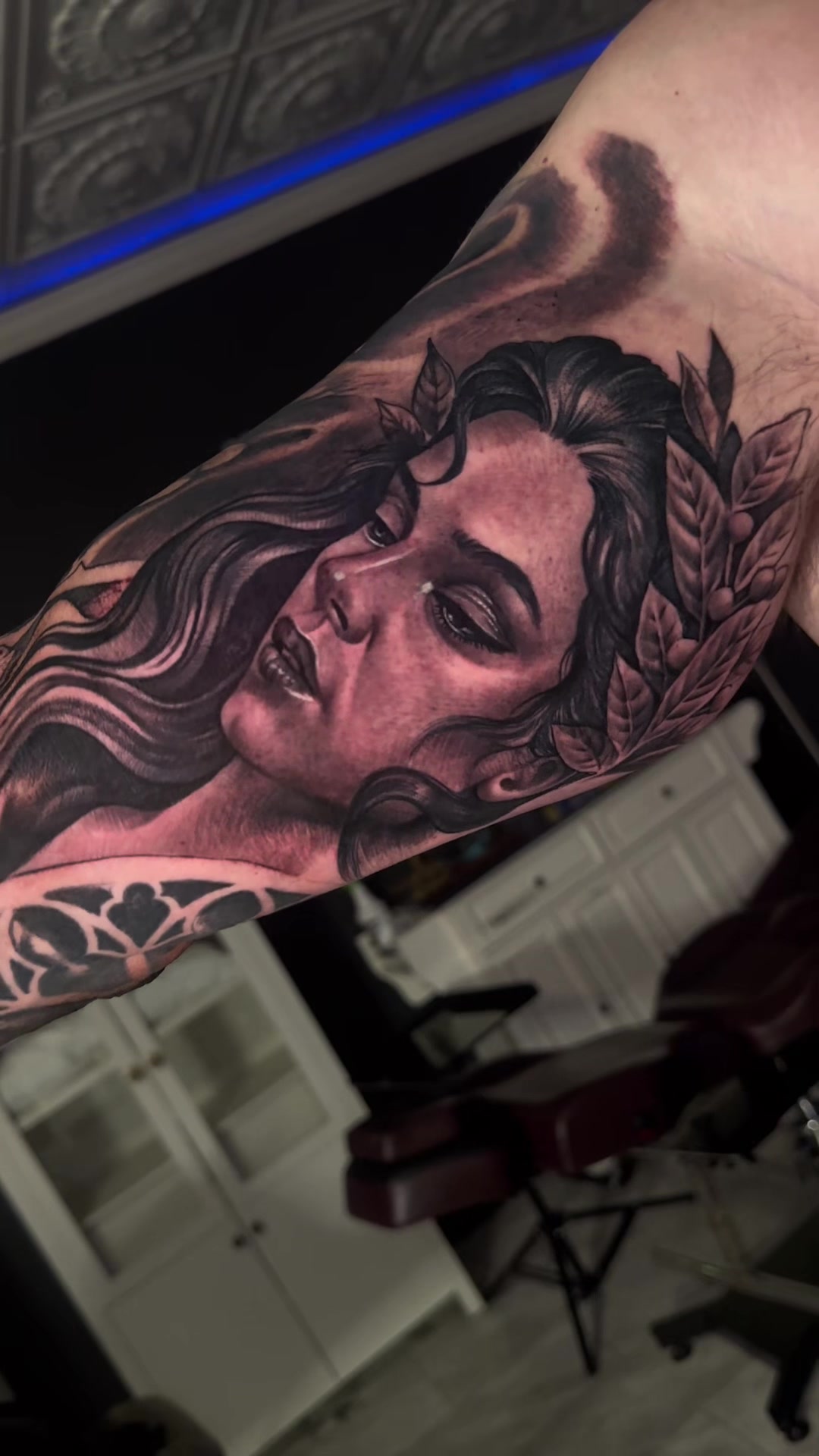 @blackhiveink