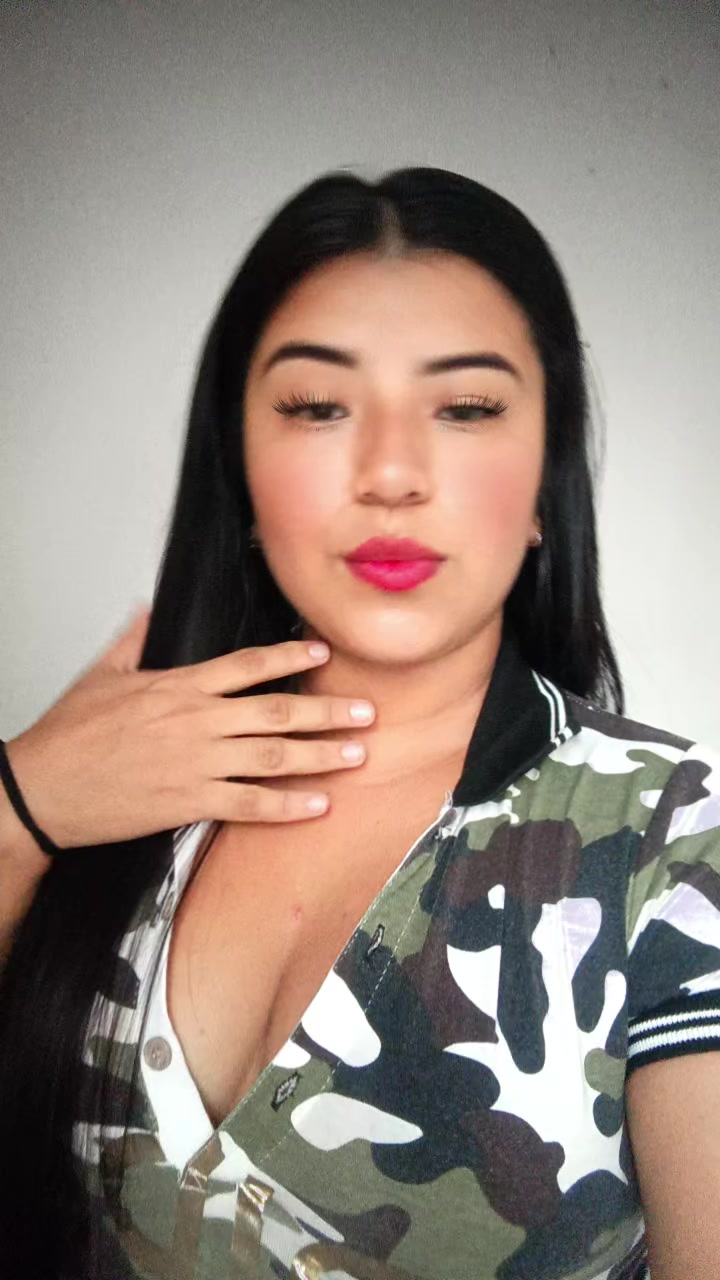 @ℭ𝔥𝔦𝔫𝔦𝔱𝔞💋