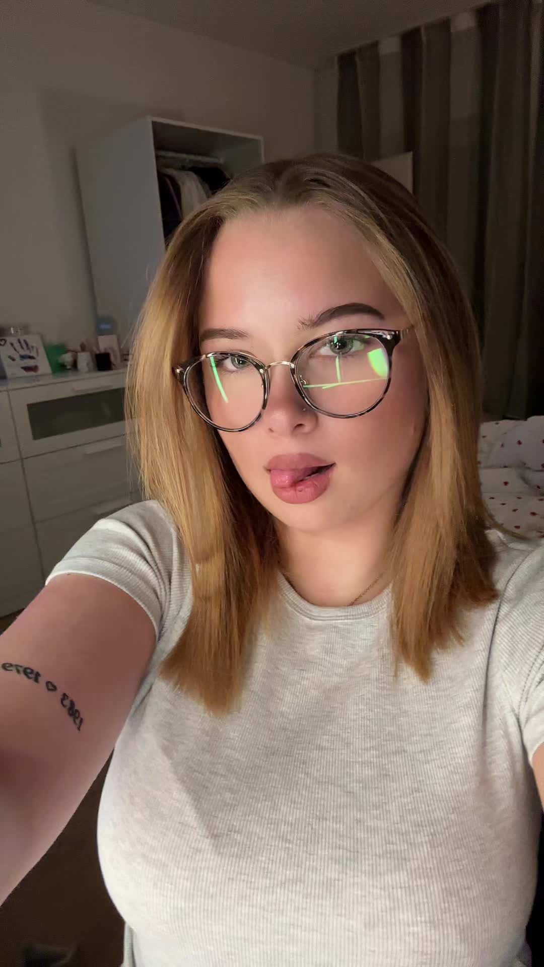 @𝑨𝒍𝒆𝒂🌺