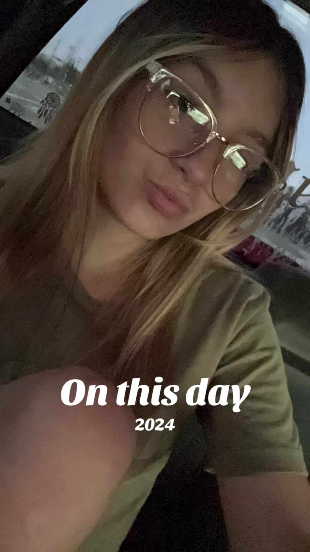 @Emilyyy18