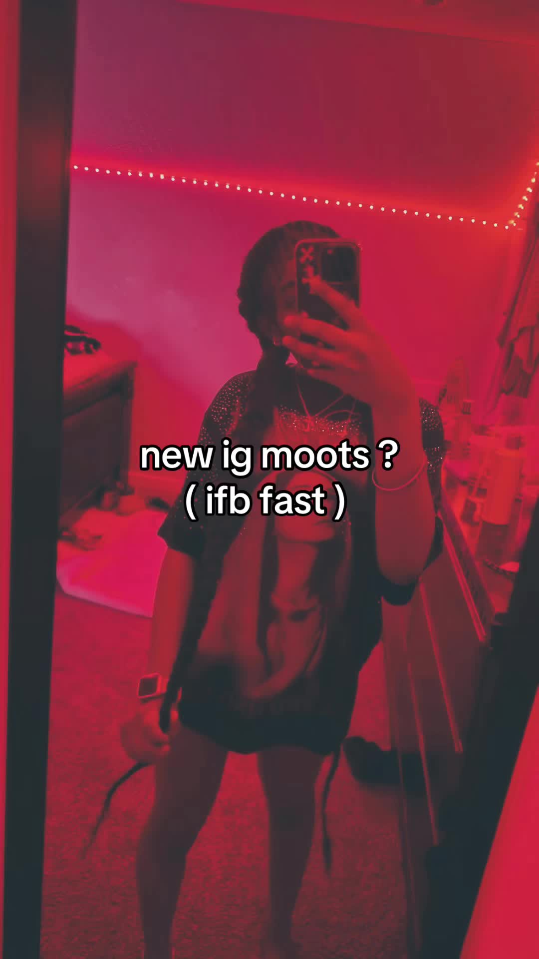 @ᥫ᭡.
