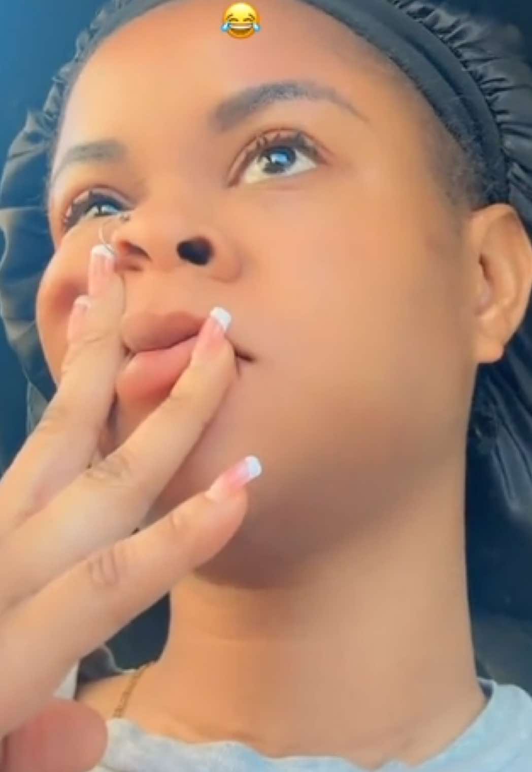 @ArisMoments