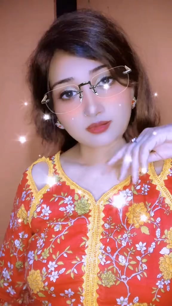 @✷🦋MISS◕❥◕KOMAL🦋✷