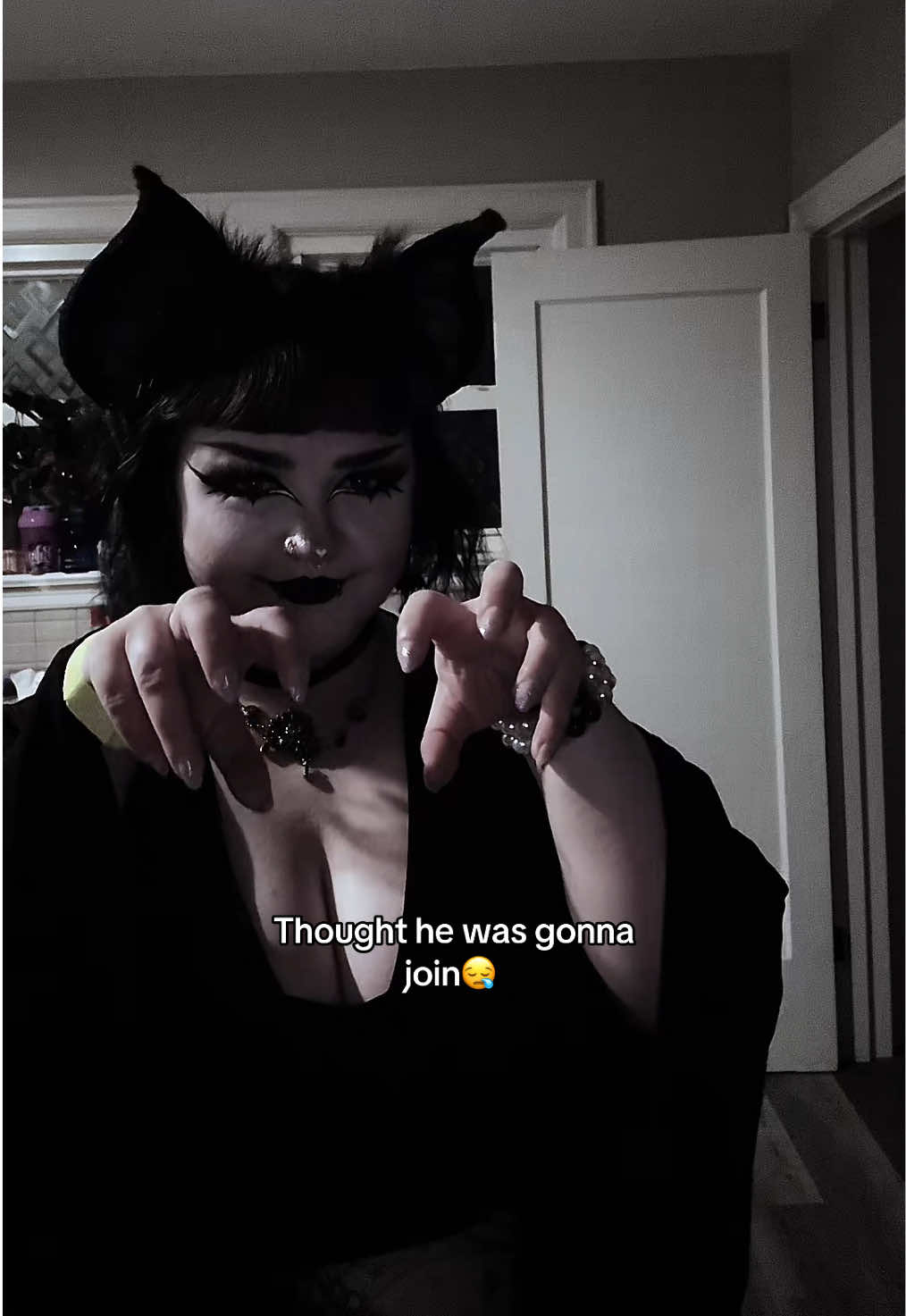@Luna Lugosi🦇