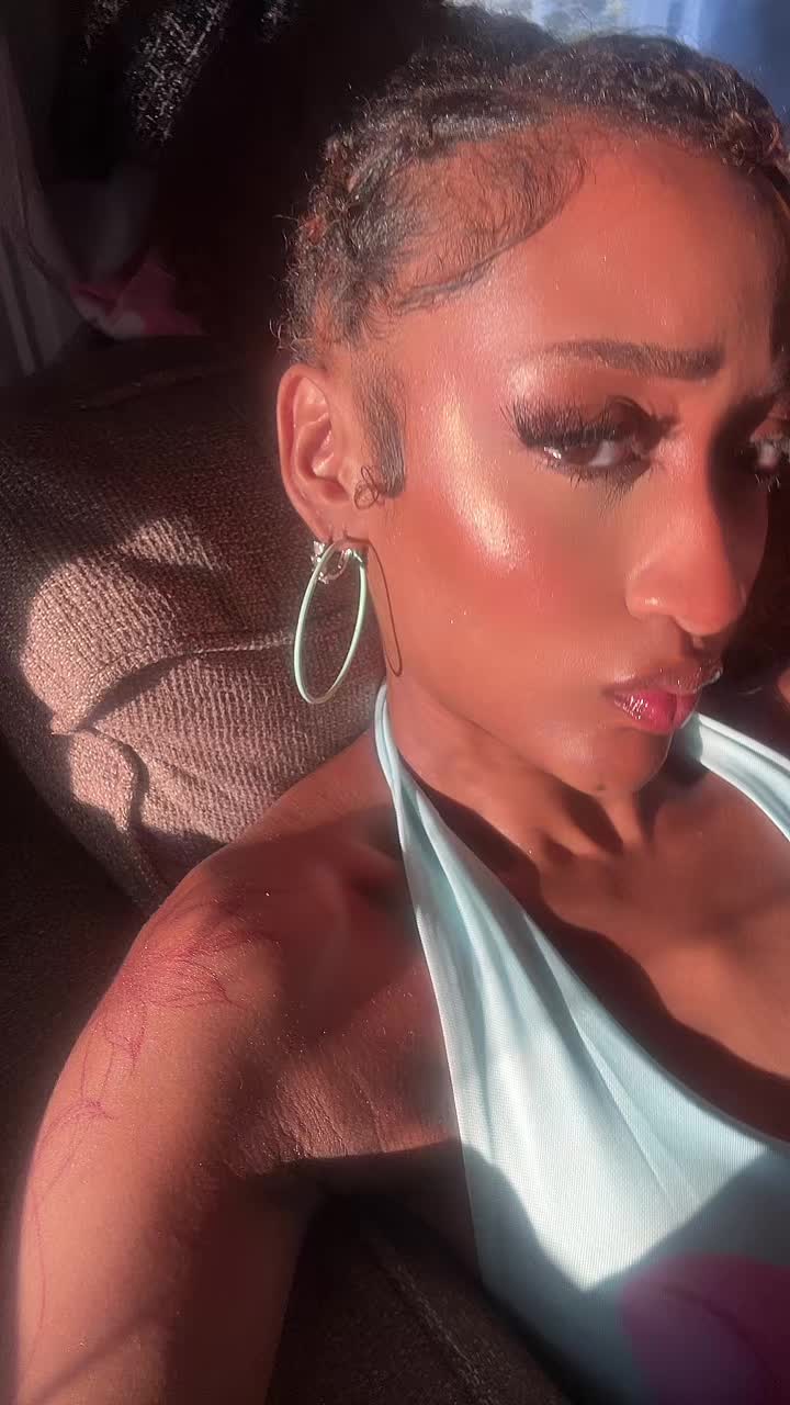 @Neli&trade;️