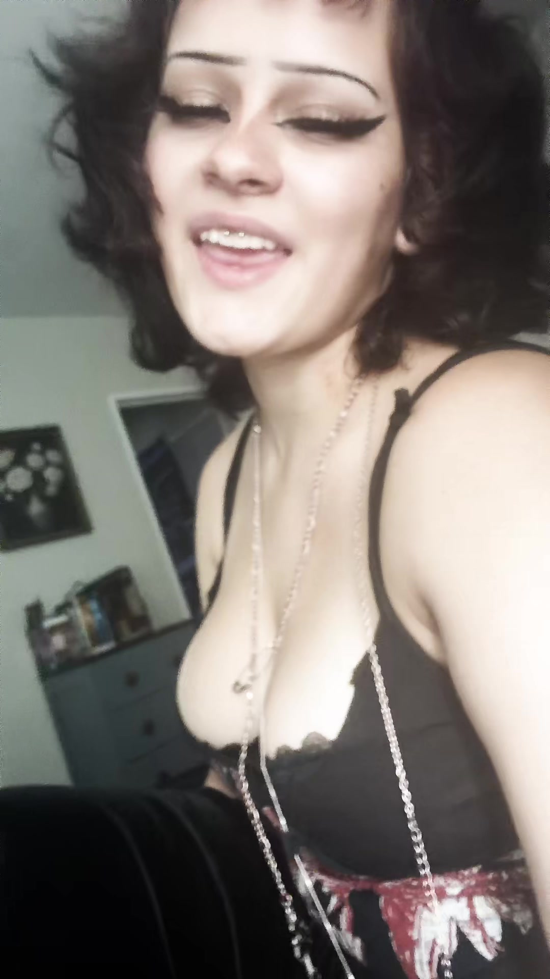 @bloodyzwingz