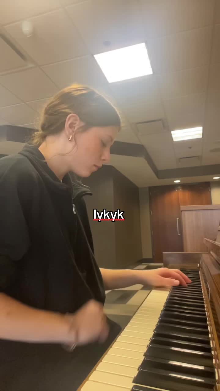 @lifewithsoph