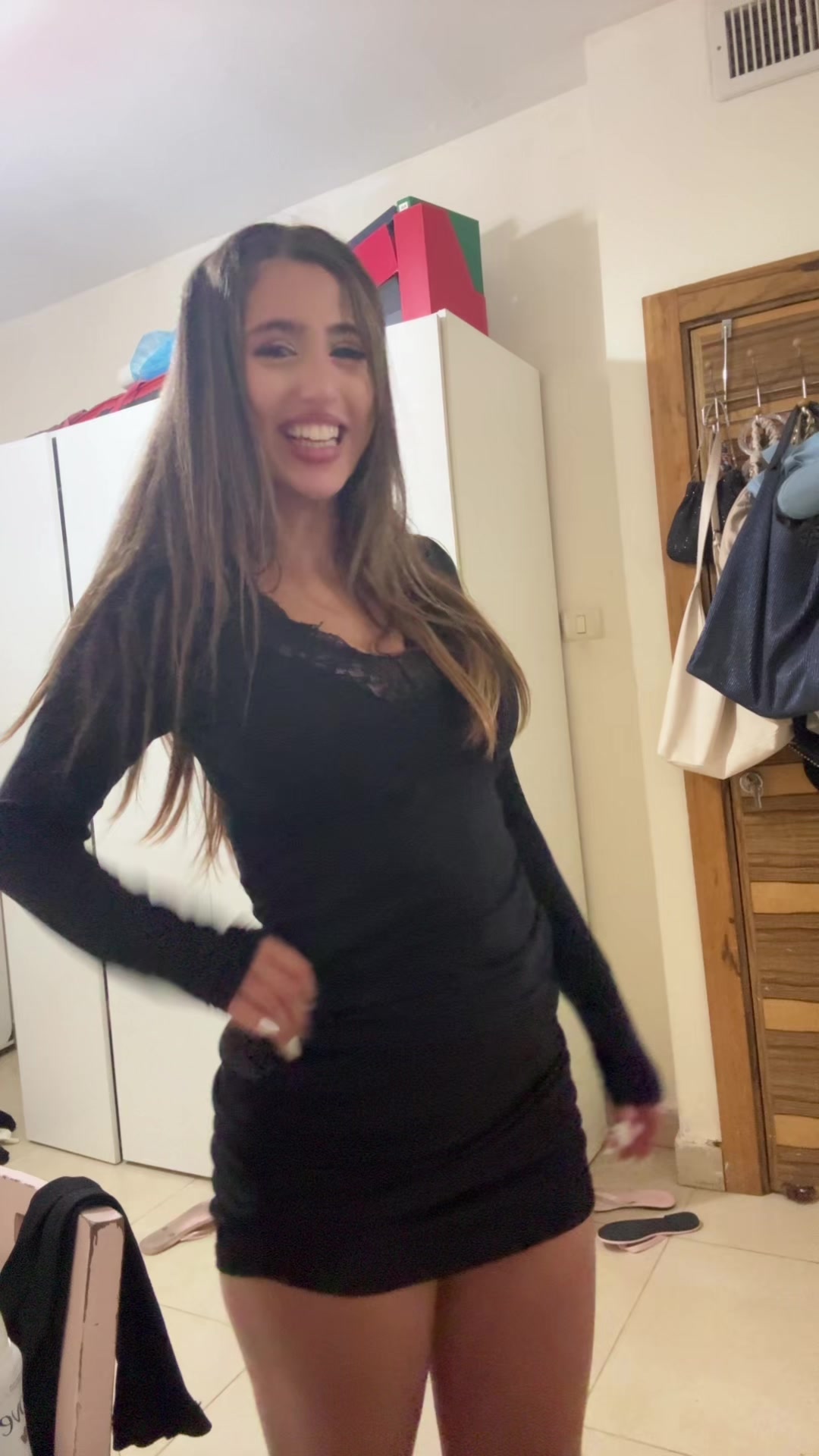 @אסתר מנחם