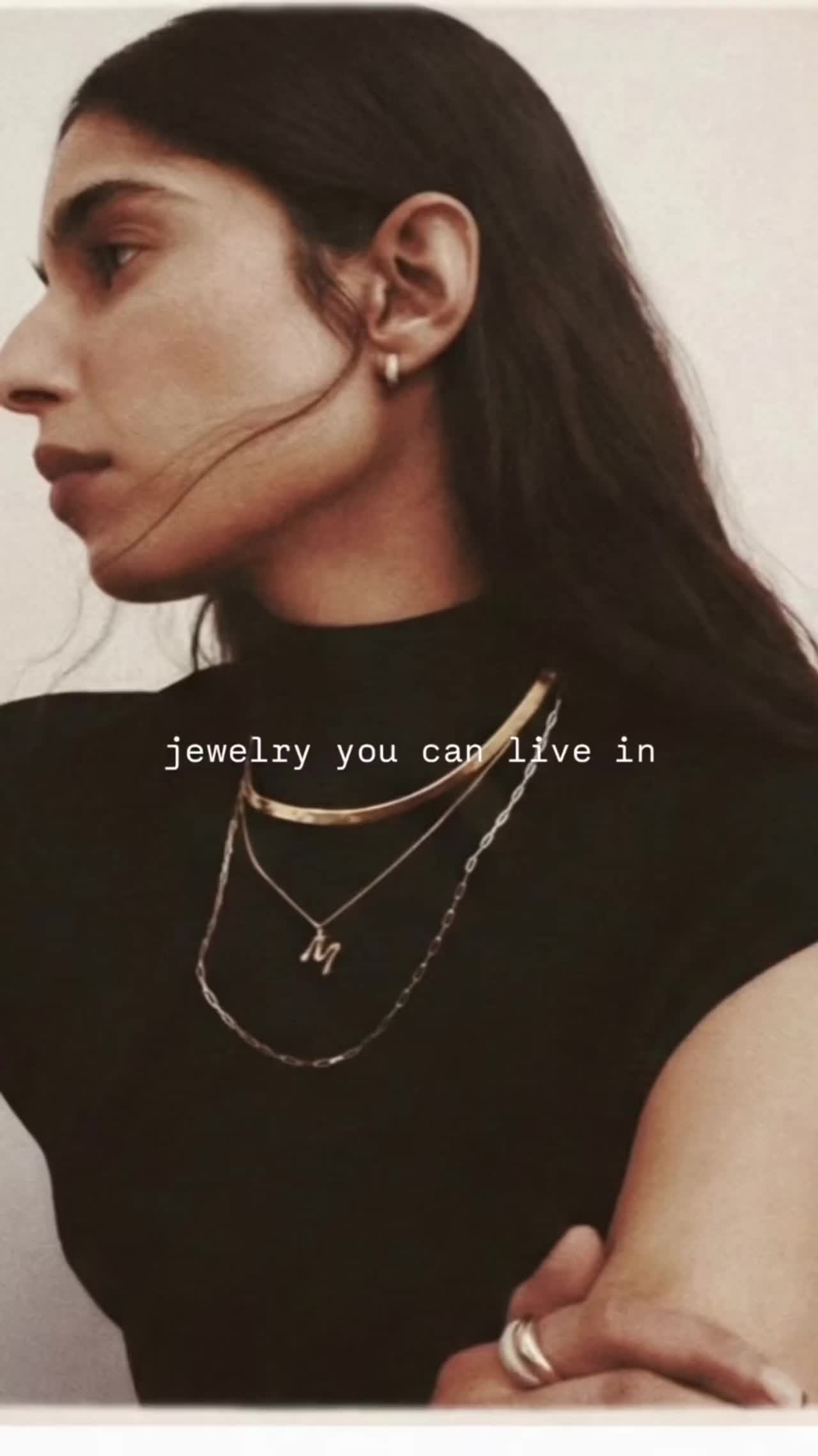 @Mejuri