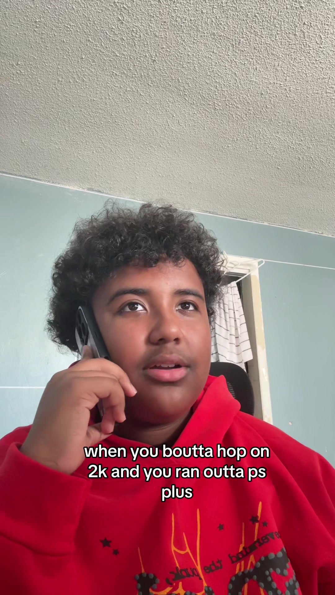 @👾
