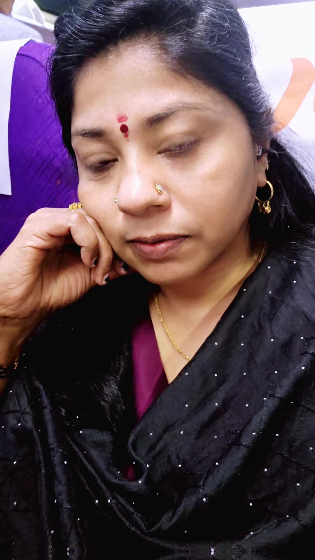 @മൂക്കുത്തിപെണ്ണ്❤️