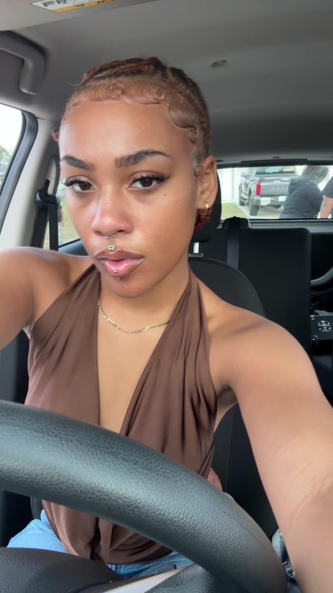 @chayaa.tt