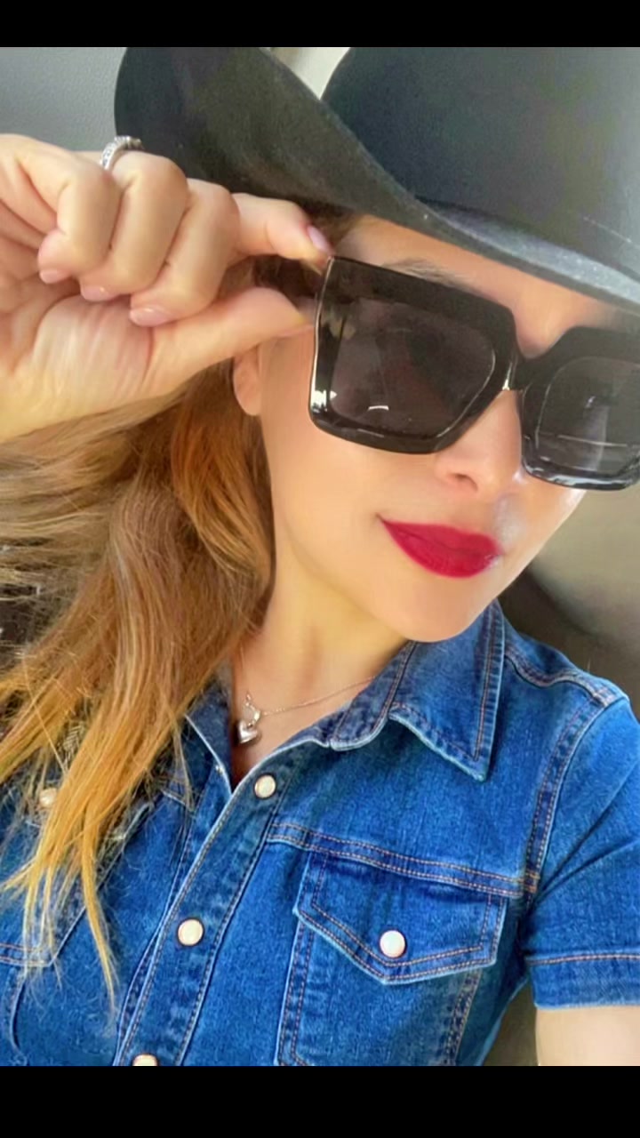 @Cynthia Alba