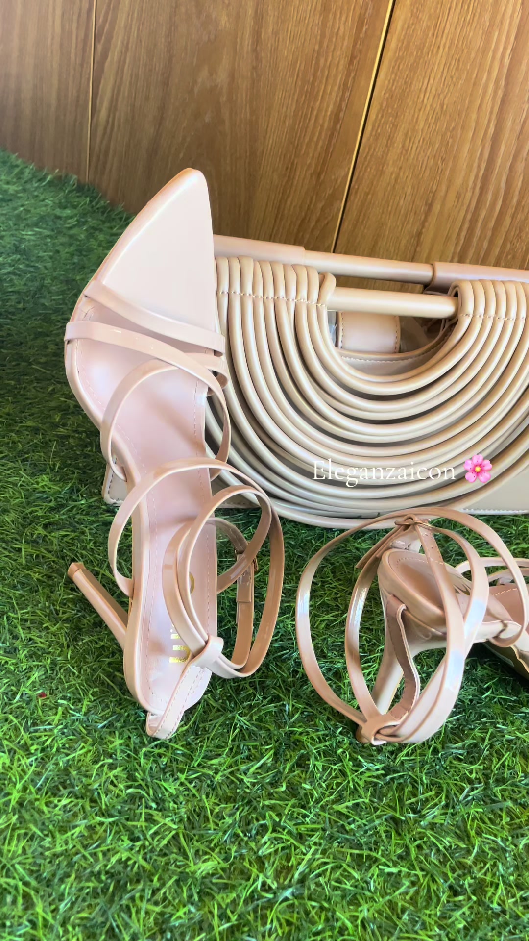 @ELEGANZAicon-jewelry/bag/heels