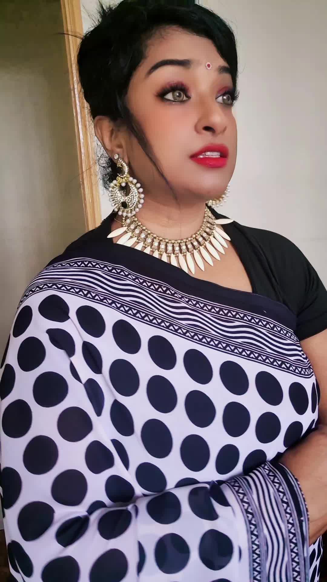 @Radha_Ashanti