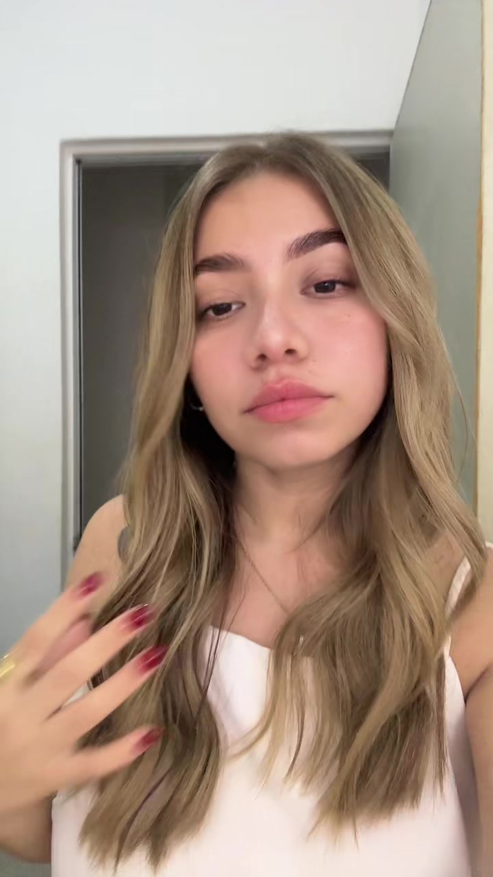 @nairelyc