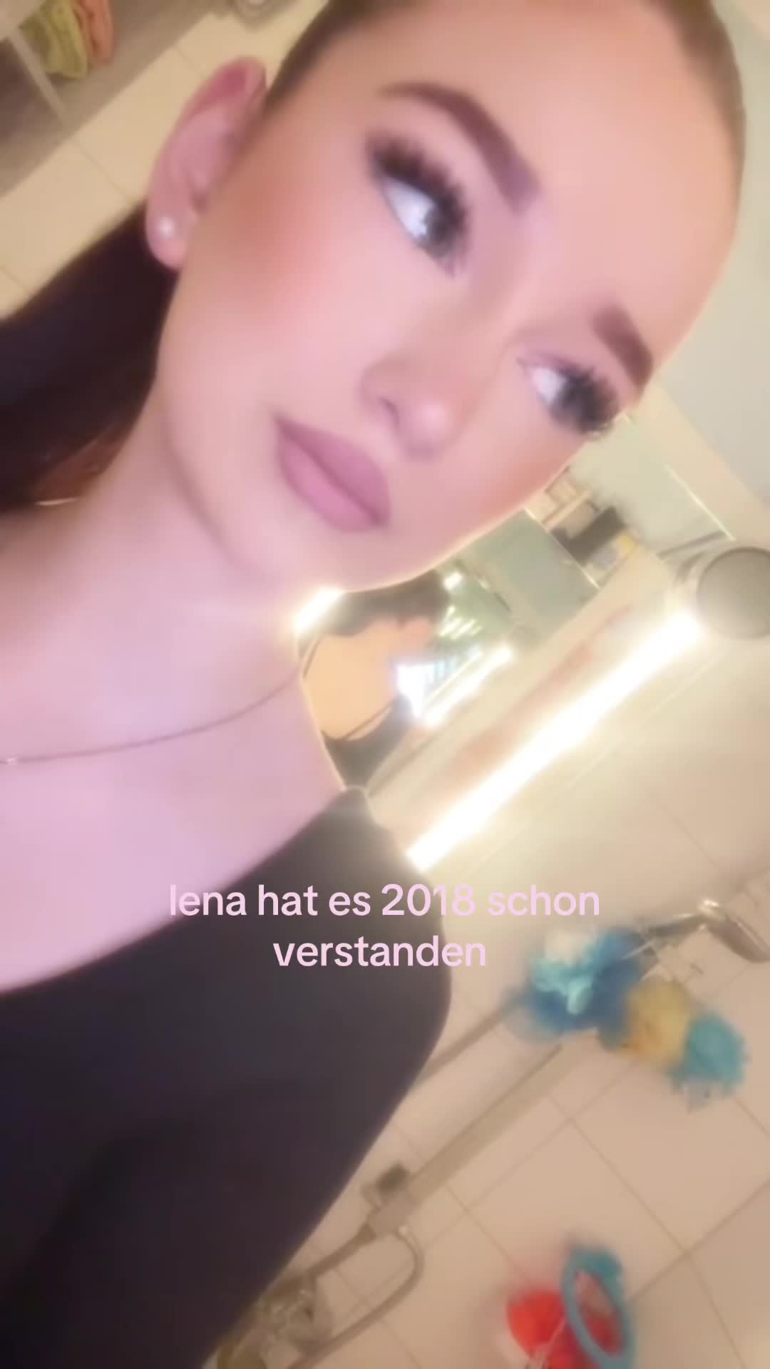 @𝐜𝐞𝐥𝐢𝐧𝐞