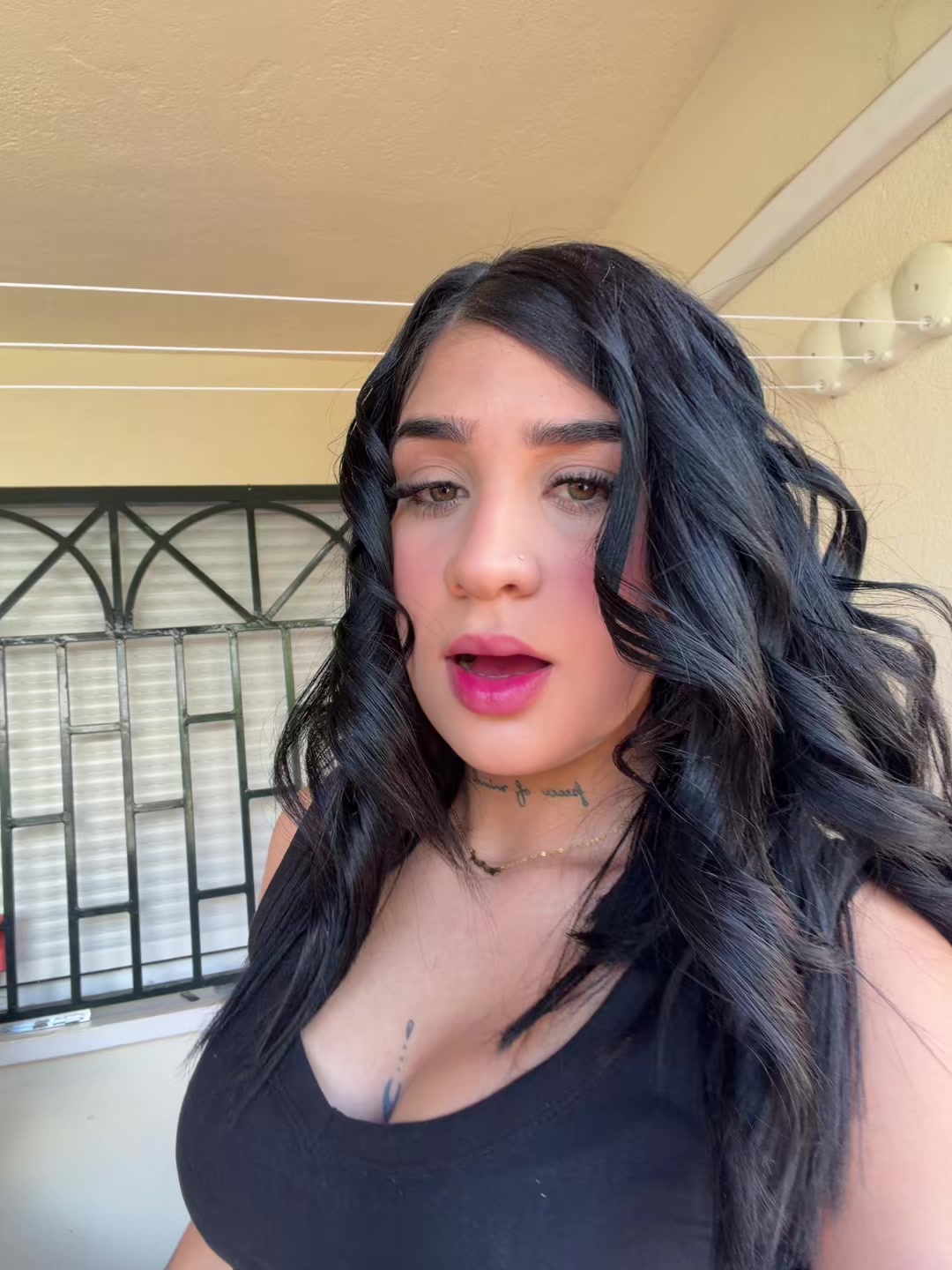 @Isa.