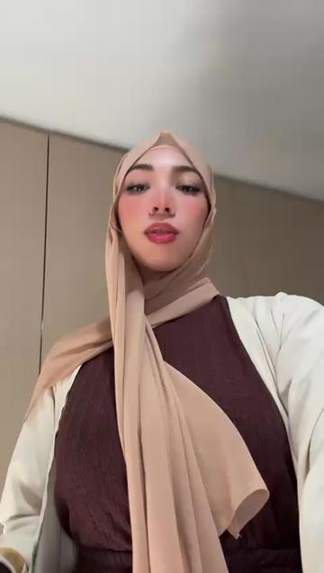 @houyem