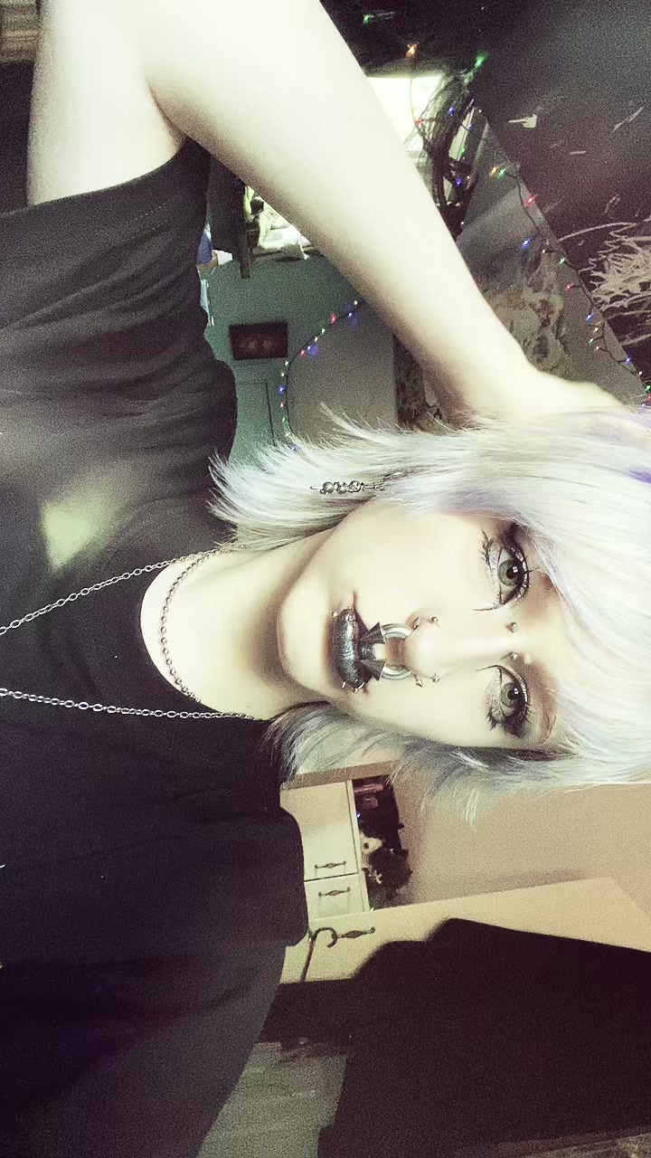 @twiggzy🐛