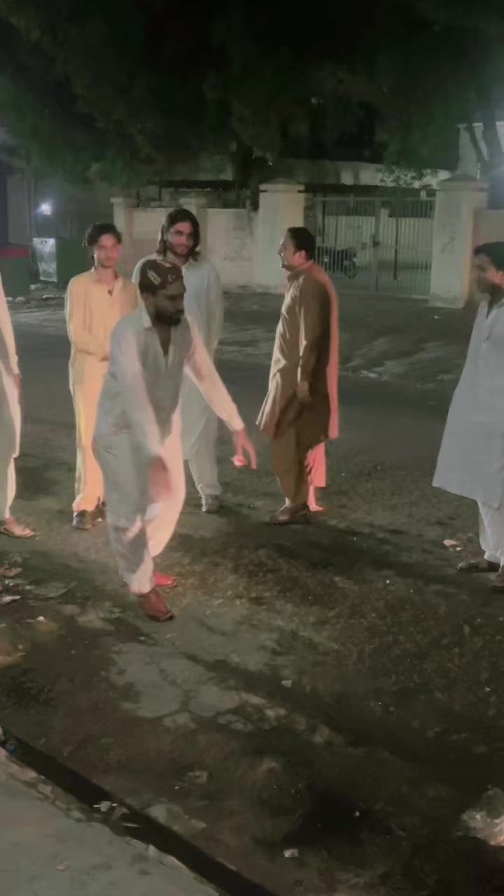 @🦁قاسم طارق قریشی🦁