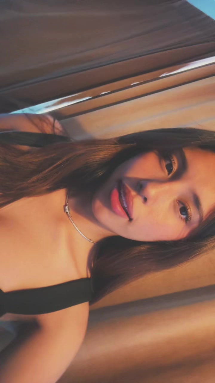 @AmyVlogs