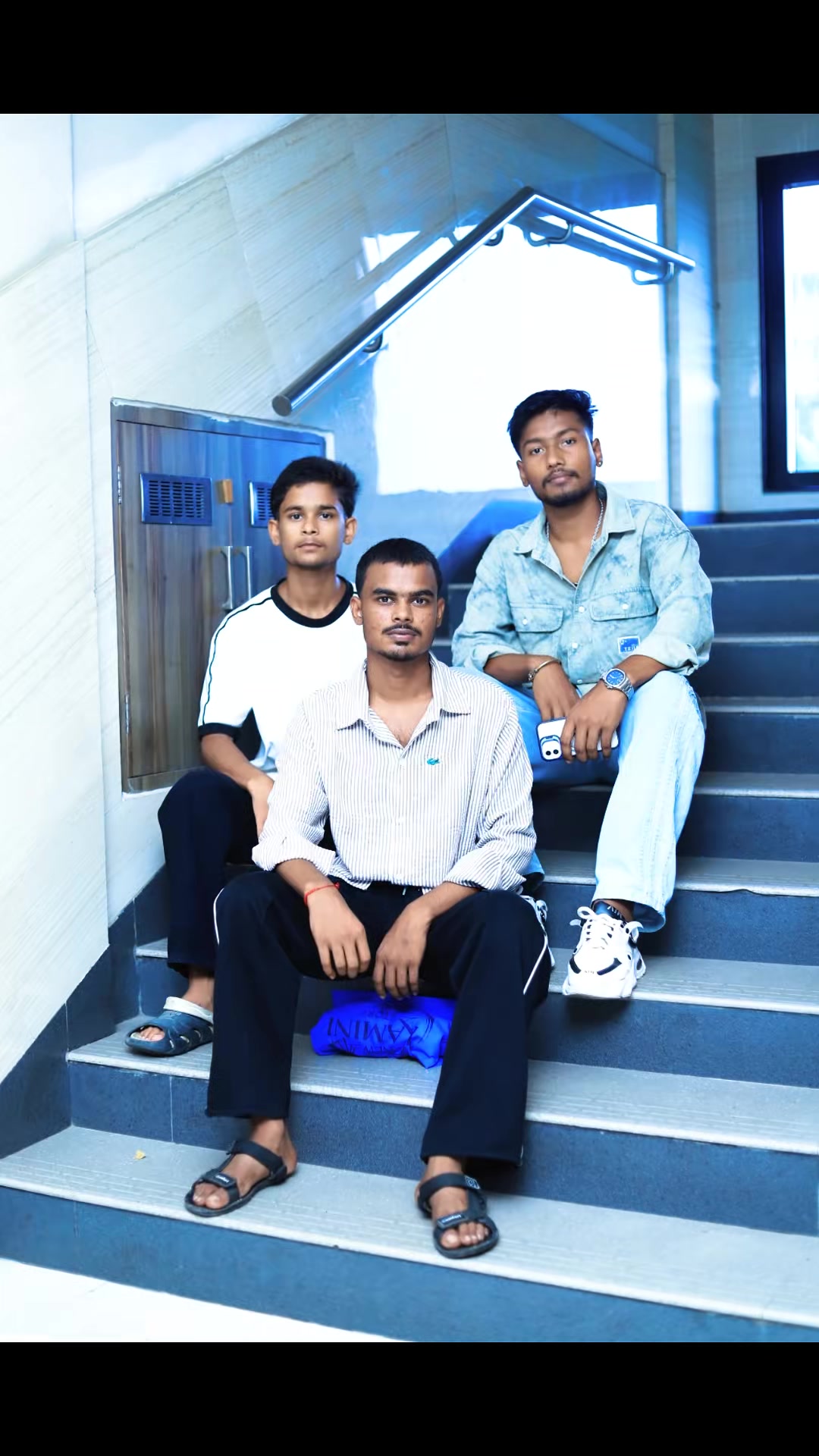 @Royal satendra yadav