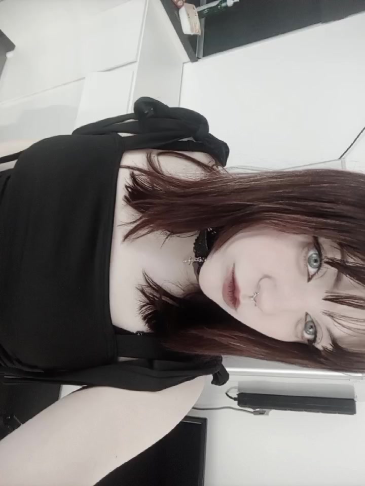 @<3